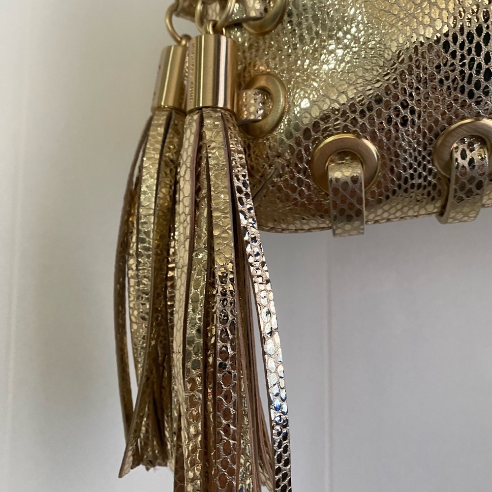 Michael Kors Shiny Metallic Gold Shoulder Bag Purse Excellent Condition - Picture 3 of 10